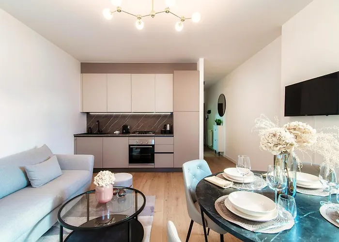 Apartment Agastache & Salvia - By Myhomeincomo