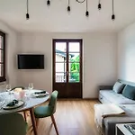 Agastache & Salvia - By Myhomeincomo Appartement